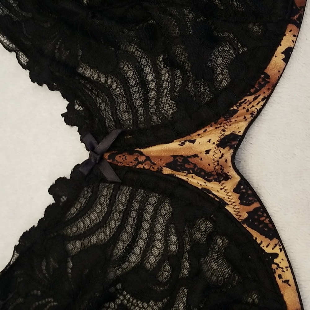 Cacique 38H Unlined Balconette - Picture 8 of 10